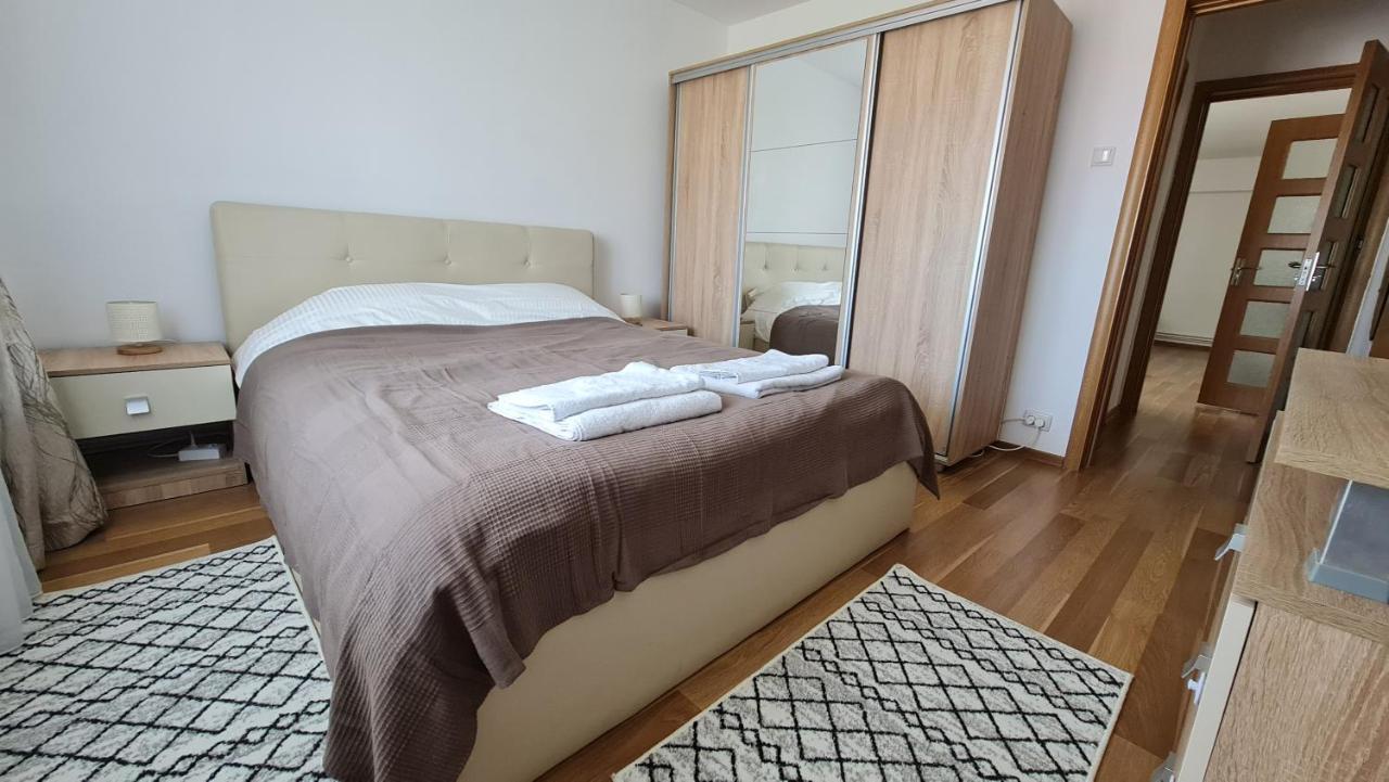 Vs Central Apartment Otopeni Dış mekan fotoğraf