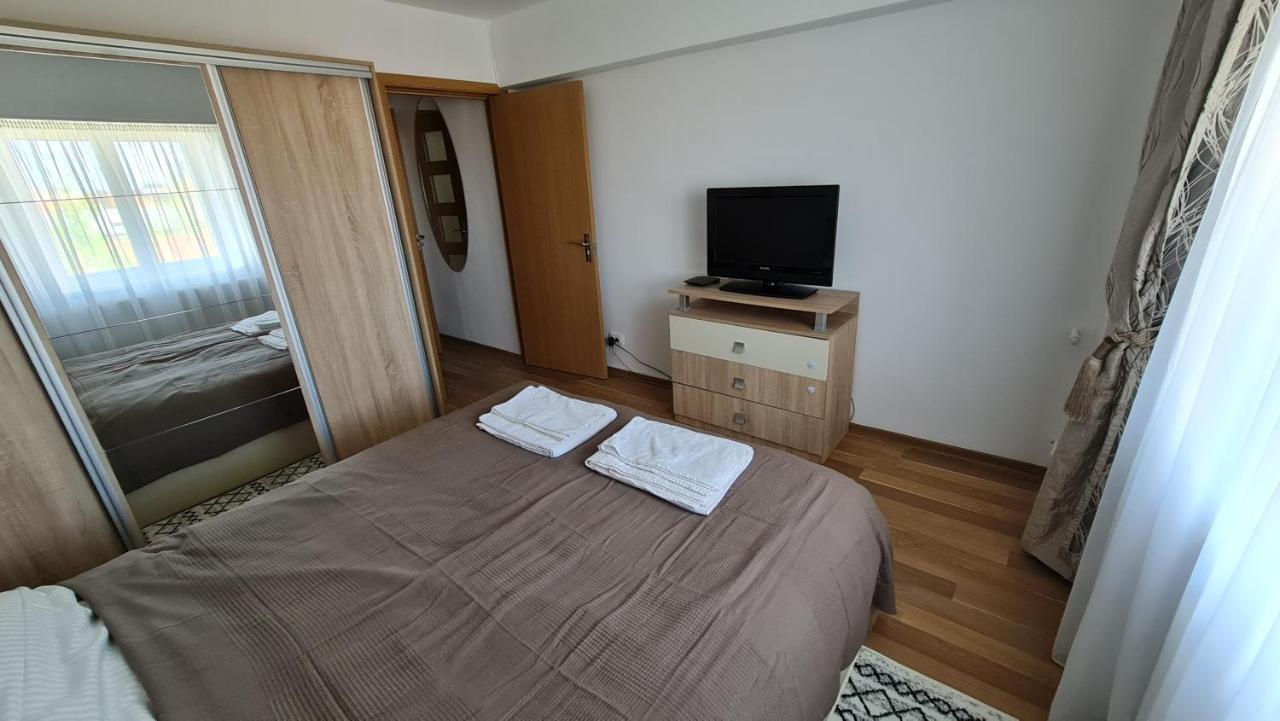 Vs Central Apartment Otopeni Dış mekan fotoğraf